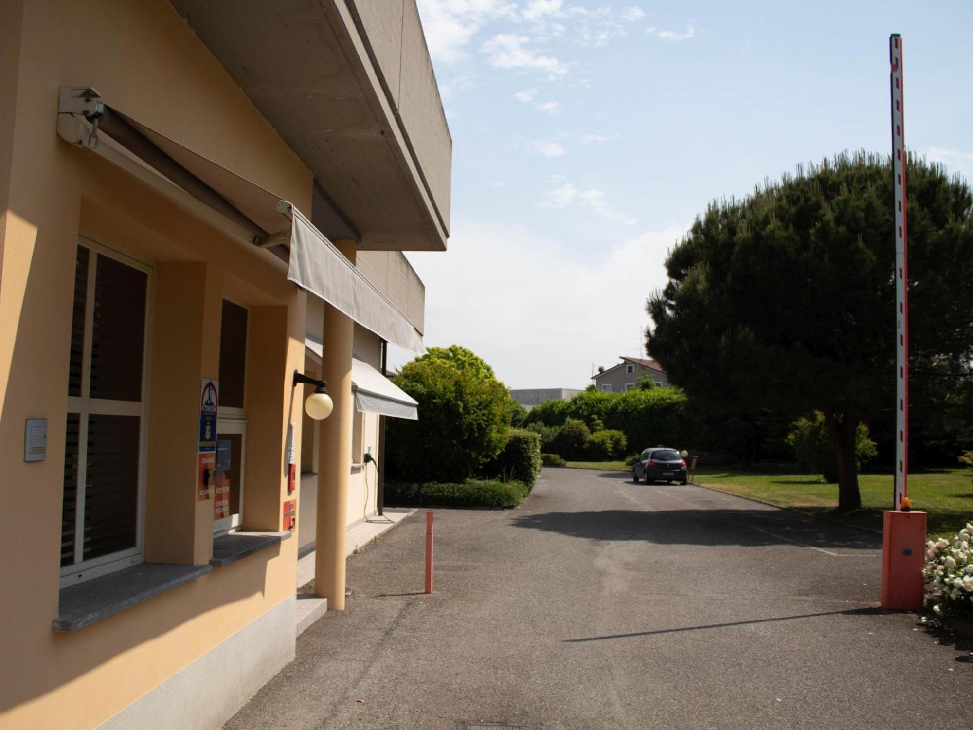 Hotel Motel Fiore Fiorenzuola dʼArda Exterior foto